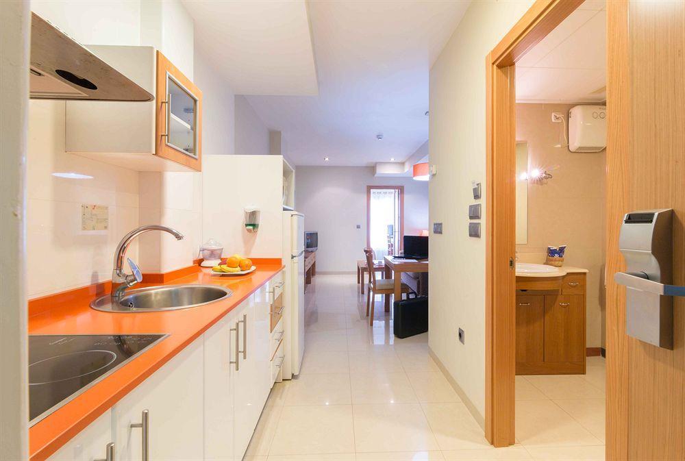 Aparthotel Bahia サン・ペドロ・デル・ピナタル エクステリア 写真