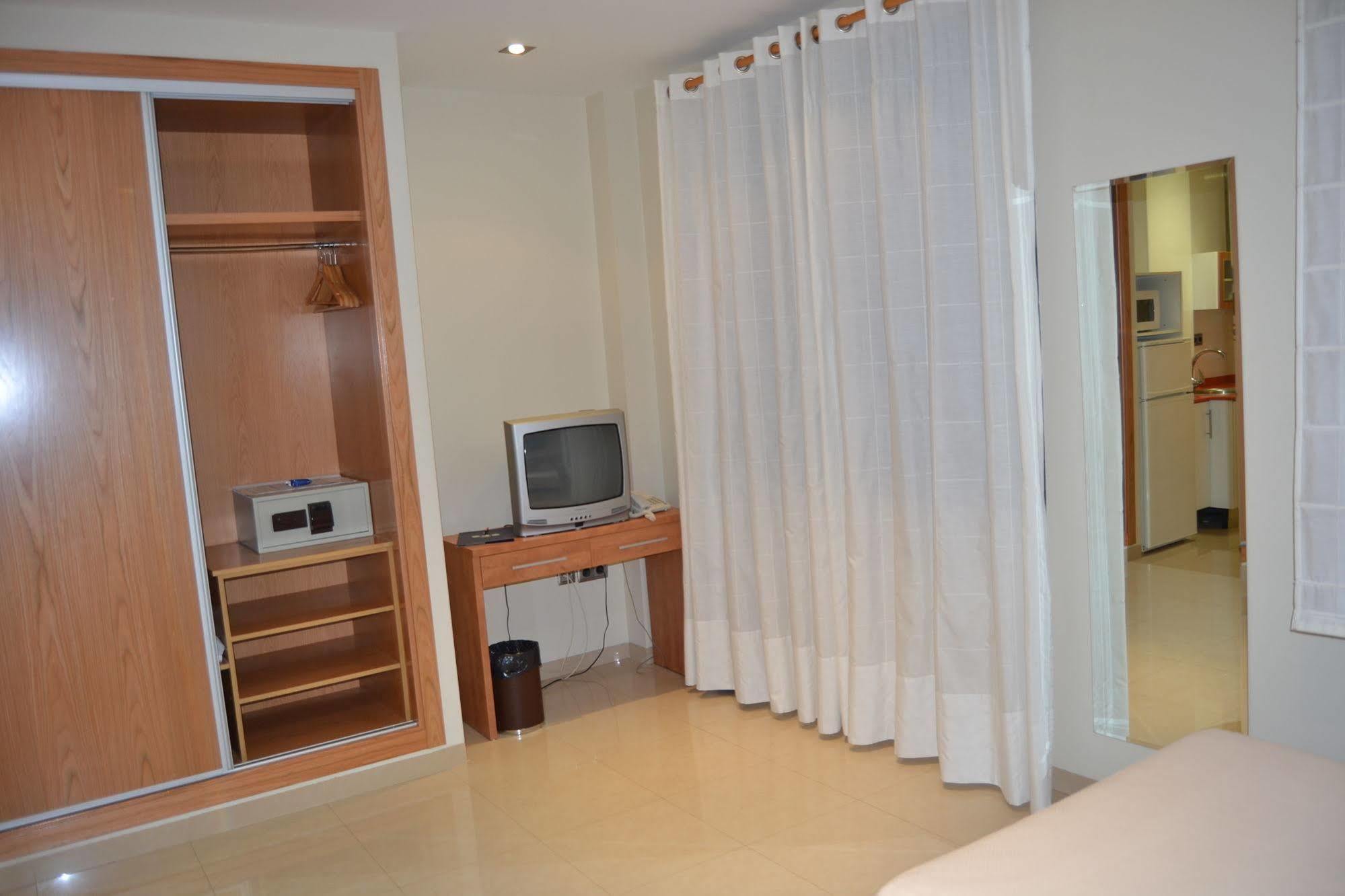 Aparthotel Bahia サン・ペドロ・デル・ピナタル エクステリア 写真