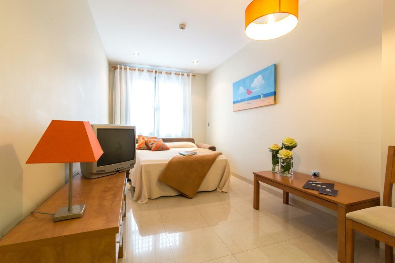 Aparthotel Bahia サン・ペドロ・デル・ピナタル エクステリア 写真